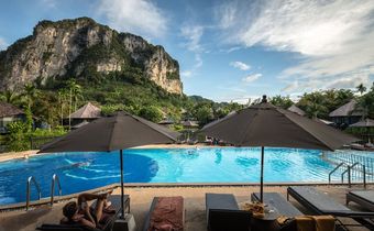 Peace Laguna Resort & Spa