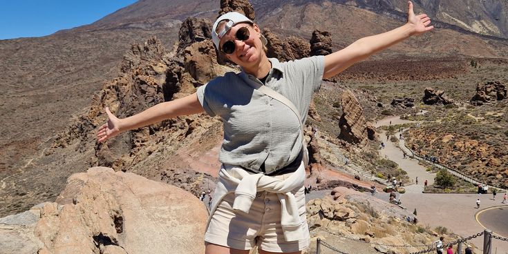 Wiebke Lins vor dem Teide