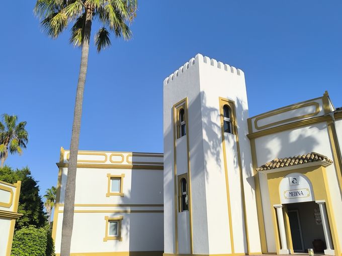 Eingang zur Medina im Club