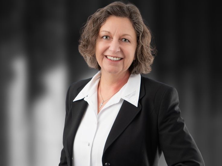 Angela Battenfeld vom Lufthansa City Center Business Travel Pforzheimer Reisebüro