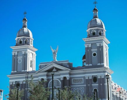 Kirchturm in Stadt Santiago de Cuba