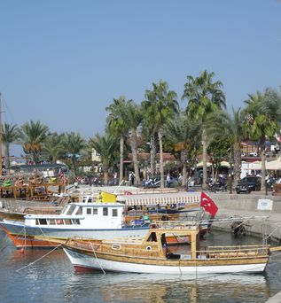 Türkei Ferienort Side am Hafen