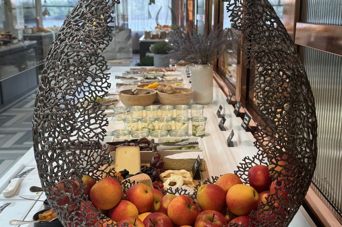 Frühstücksbuffet im Schiff Riverside Mozart