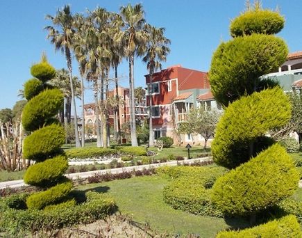 Hübsche Gartenanlage im Club Mega Saray Belek
