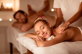 Paar beim Wellness