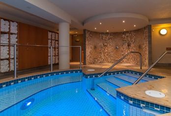 Banff Caribou Lodge & Spa