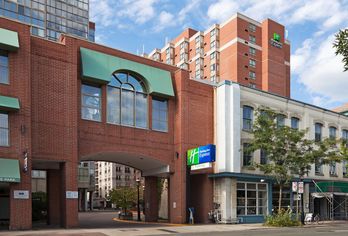 Holiday Inn Express Toronto Downtown