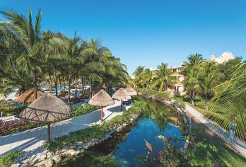Grand Palladium Colonial Resort & Spa