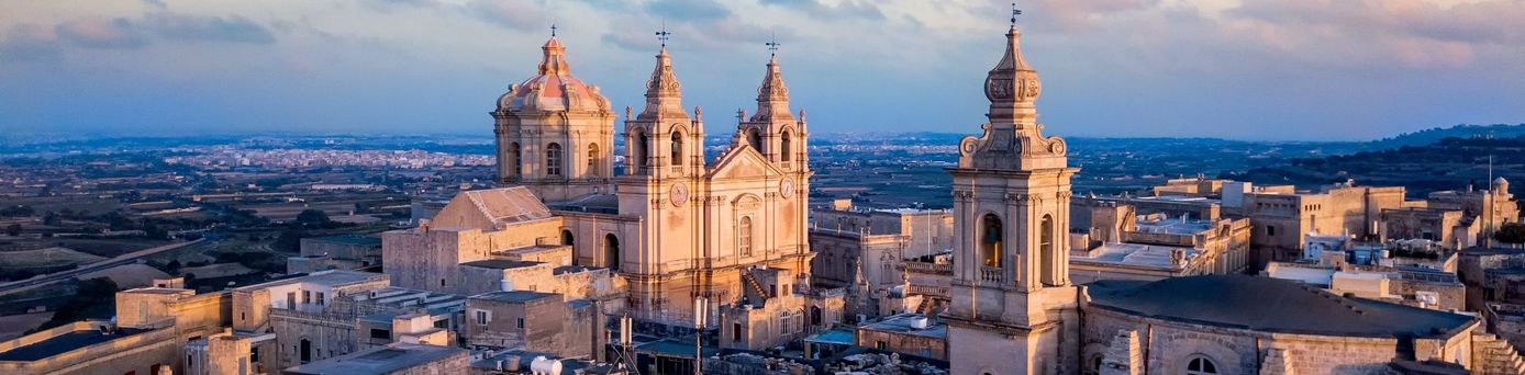 Kirchturm in Stadt Mdina auf Malta
