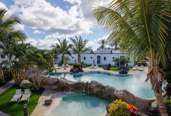 R2 Romantic Fantasia Suites