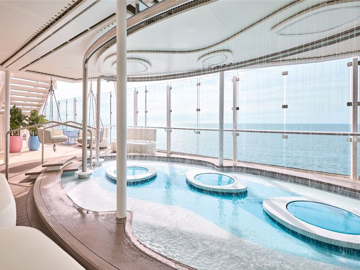 Wasserspiele an Bord der Mein Schiff Relax