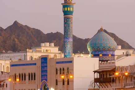 Moschee am Meer im Oman