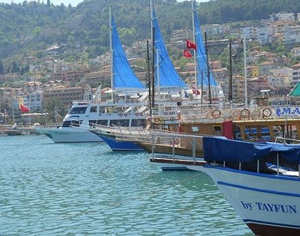 Im Hafen von Alanya