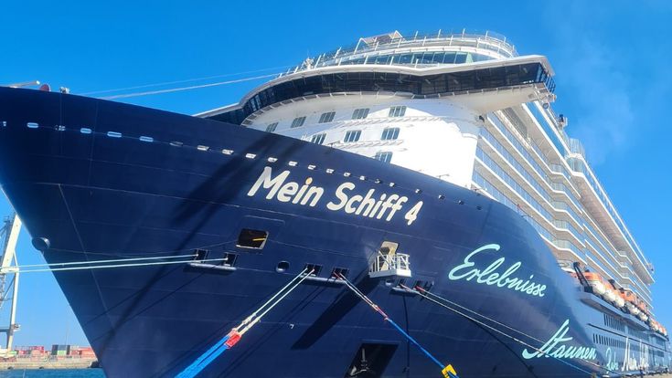 Mein Schiff 4