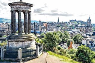 Rondell mit Blick auf Edinburgh, Hauptstadt von Schottland