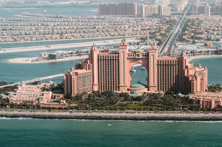 Hohes Gebäude am Meer: Hotel im Stadtviertel The Palm Jumeirah in Dubai
