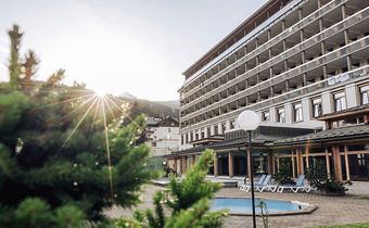 Altein Arosa, a Faern Collection Resort