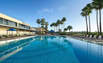 Doubletree by Hilton at the Entrance to Universal Orlando