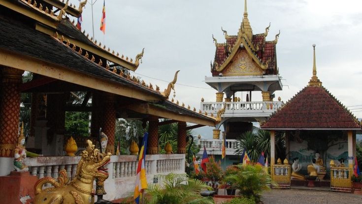 Tempelanlage in Laos