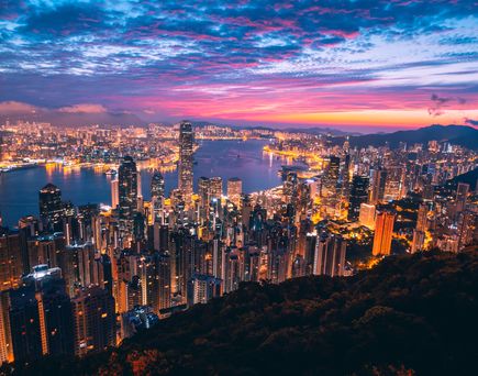 Hongkong Skyline bei früher Nacht