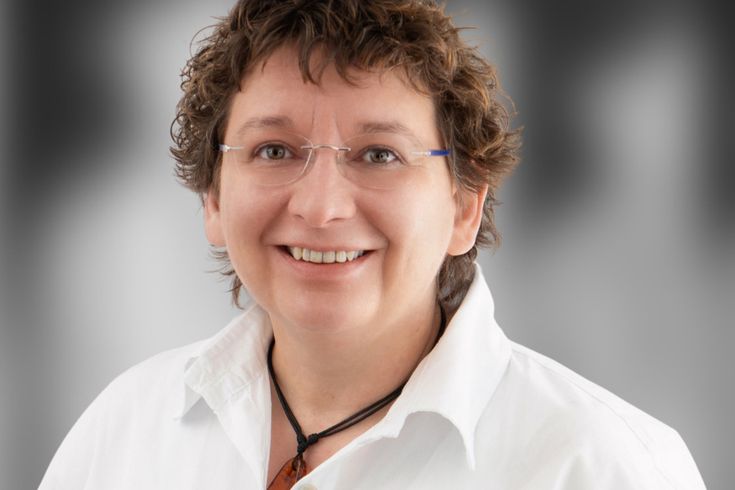 Andrea Aettner vom Lufthansa City Center Pforzheimer Reisebüro