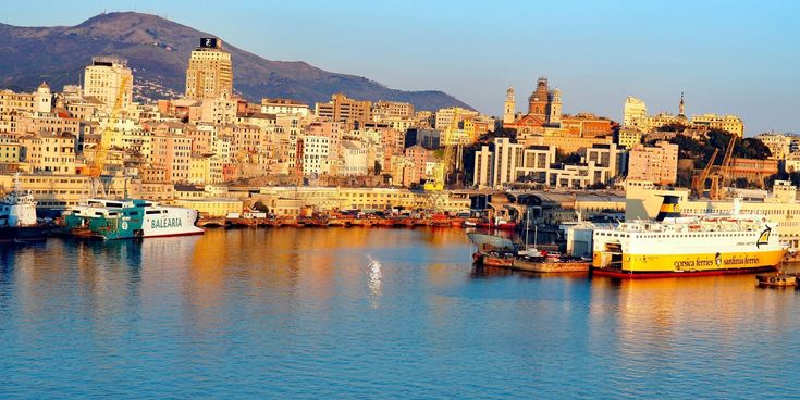Genua Bucht und Meer
