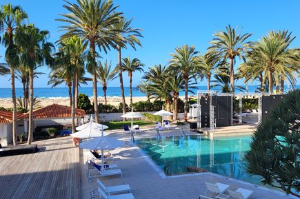 Blick auf den Pool und die Bühne, Jandia Playa
