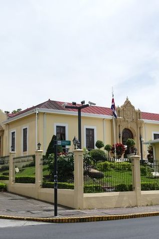 Costa Rica Wohngebäude in Straße