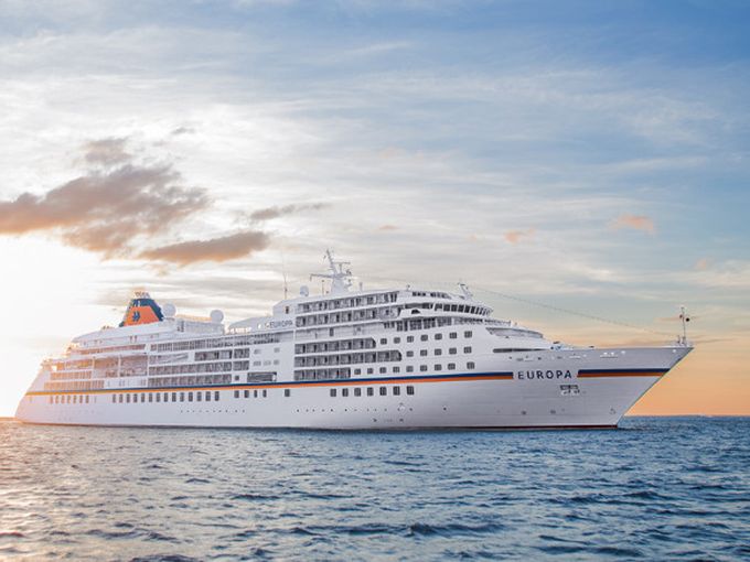 MS EUROPA auf See