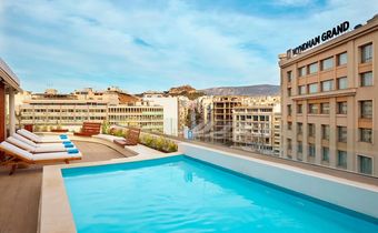 Zeus Essence Wyndham Athens Residence