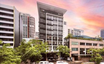 Mantra Terrace Hotel