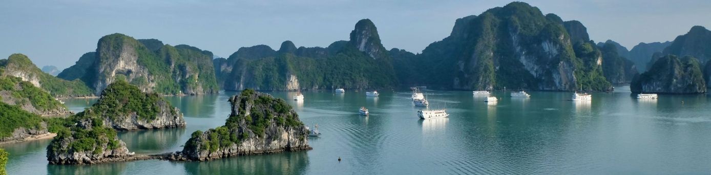 Blick auf die Halong Bucht in Vietnam