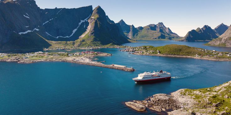MS Finnmarken auf See
