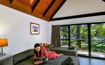 Desert Palms Resort