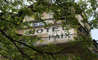 Hotel De la Paix