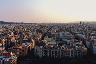 Blick auf Häuser vom Stadtviertel Eixample in Barcelona