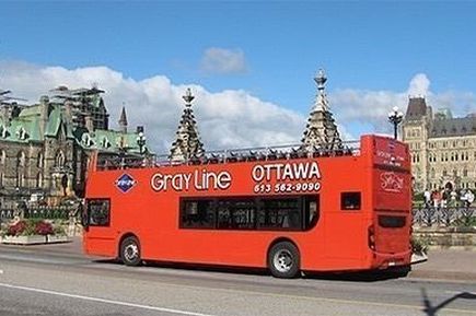 Roter Doppeldecker Bus in Ottawa