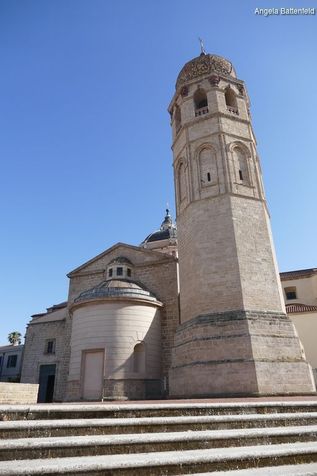 Kirchturm der Insel Sardinien