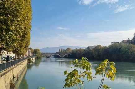 Promenade am Fluss in Lyon