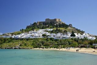 Berg am Meer in Lindos