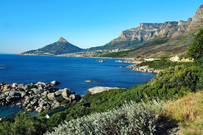 Küste an der Gardenroute in Südafrika