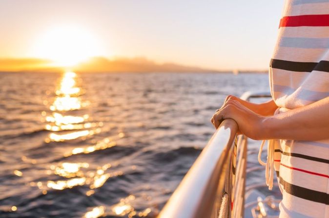 Sonnenuntergang auf Kreuzfahrt erleben