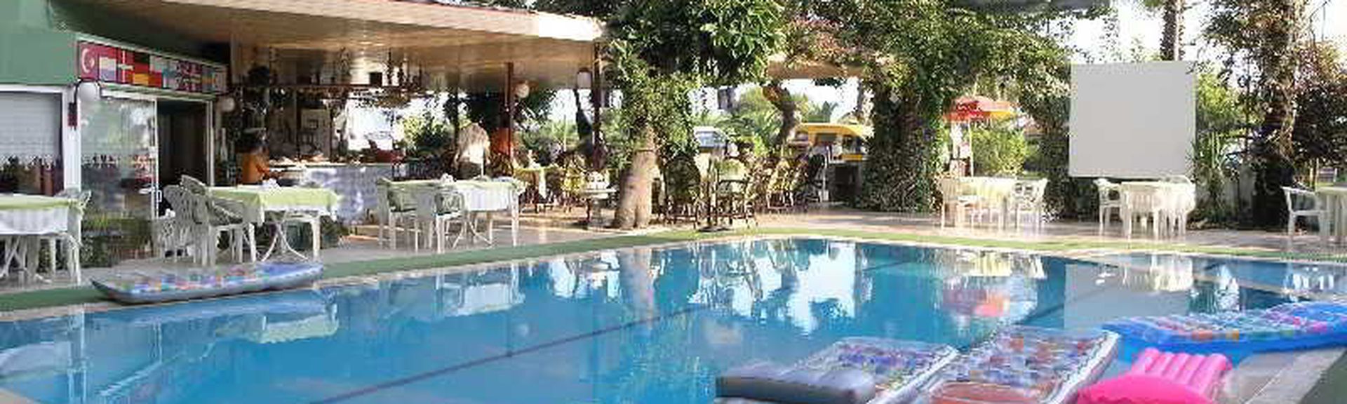 Arsi Enfi City Beach