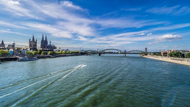 Kabine mit Panorama-Fenster vom Schiff MS Lady Diletta