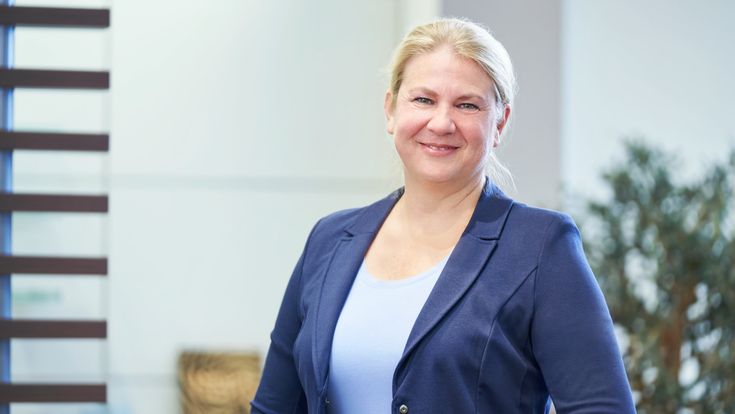 Astrid Schlun, Reiseberaterin im LCC Niederrhein Alter Markt