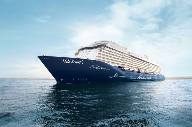 Kreuzfahrt Schiff TUI Cruises