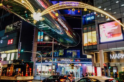 Die Orchard Road ist Singapurs berühmteste Shoppingmeile