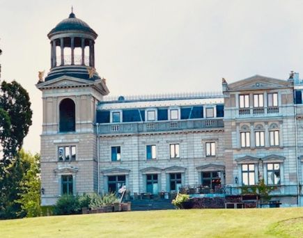 Schloss Kaarz von Außen