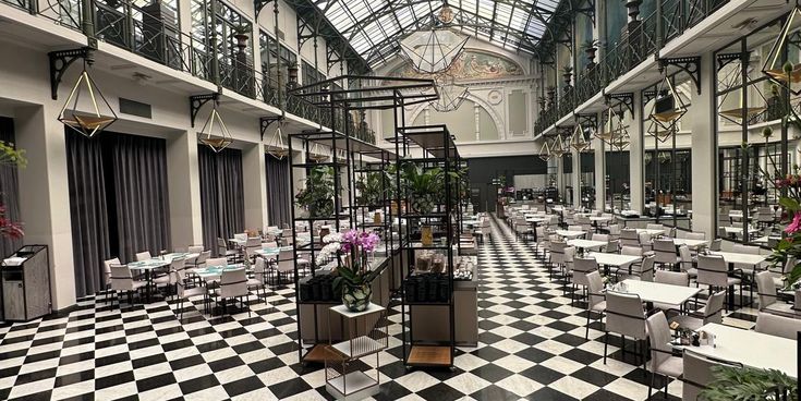 Halle im Anantara Grand Hotel Krasnapolsky