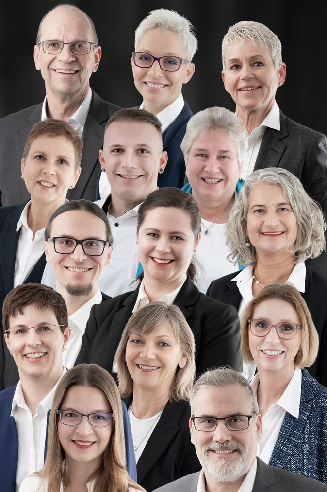 Gruppenbild Mitarbeiter Lufthansa City Center Business Travel Pforzheimer Reisebüro